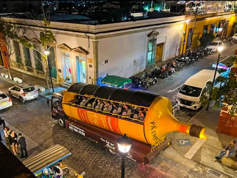 Tour de Leyendas (Mezcalbús)